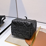 SUPER WHOLESALE | Bucket Calfskin Leather Shoulder Bag