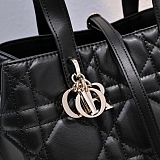 SUPER WHOLESALE | Bucket Calfskin Leather Shoulder Bag