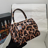 SUPER WHOLESALE | Patent Leather Handbag