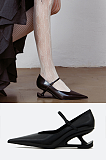 SUPER WHOLESALE | Mary Jane Pumps in Black