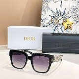 SUPER WHOLESALE | Square Frame Sunglasses