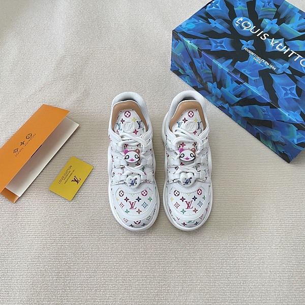 SUPER WHOLESALE |  Monogram Sneaker