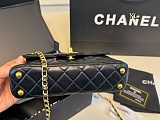 SUPER WHOLESALE |  Quilted Shoulder Bag