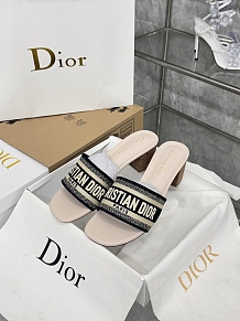 SUPER WHOLESALE | Embroidered Sandals