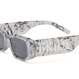 SUPER WHOLESALE | Square Frame Sunglasses