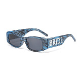 SUPER WHOLESALE | Square Frame Sunglasses