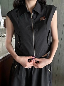 SUPER WHOLESALE | Off-shoulder Jacket Top & Zipped Pocket Skirt
