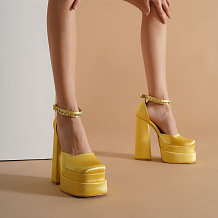 SUPER WHOLESALE | Platform Velvet Skin Heels