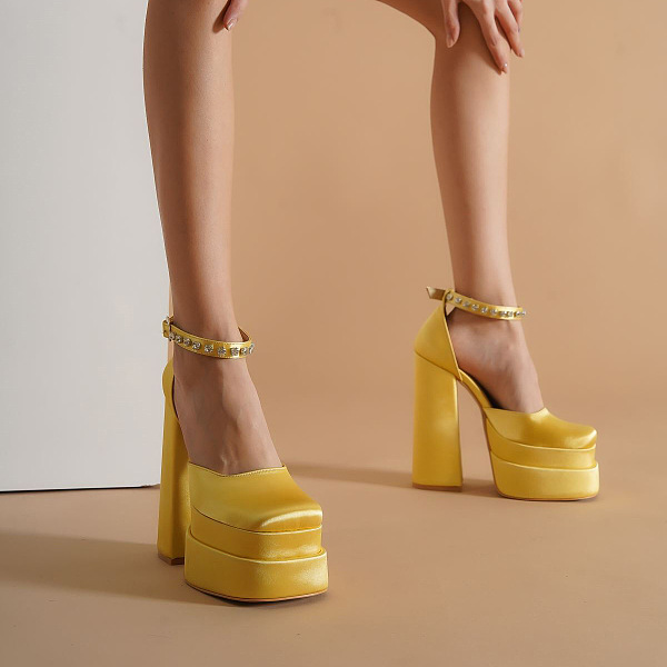 SUPER WHOLESALE | Platform Velvet Skin Heels