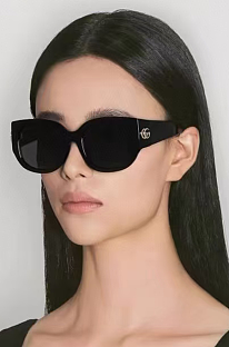 SUPER WHOLESALE | Square Frame Sunglasses