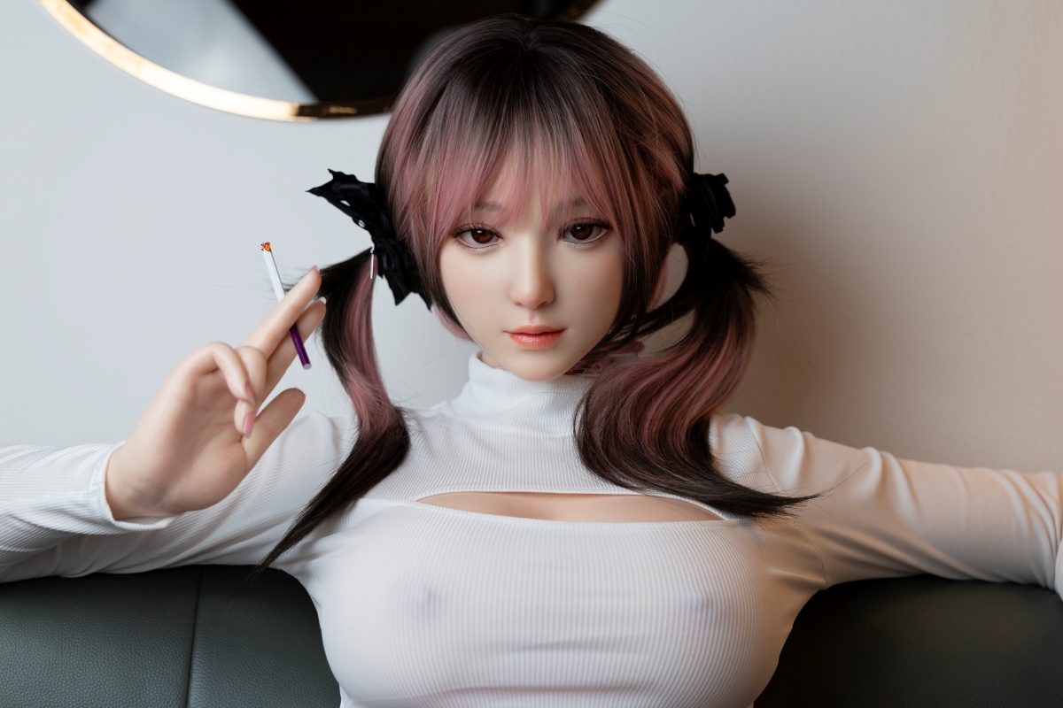 高級美乳ラブドール