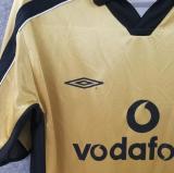 2001  M Utd Golden Retro Soccer Jersey