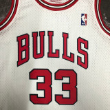 1997/98 Bulls PIPPEN #33 White Retro NBA Jerseys 热压