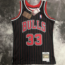 1997/98 Bulls PIPPEN #33 Black Retro NBA Jerseys 热压