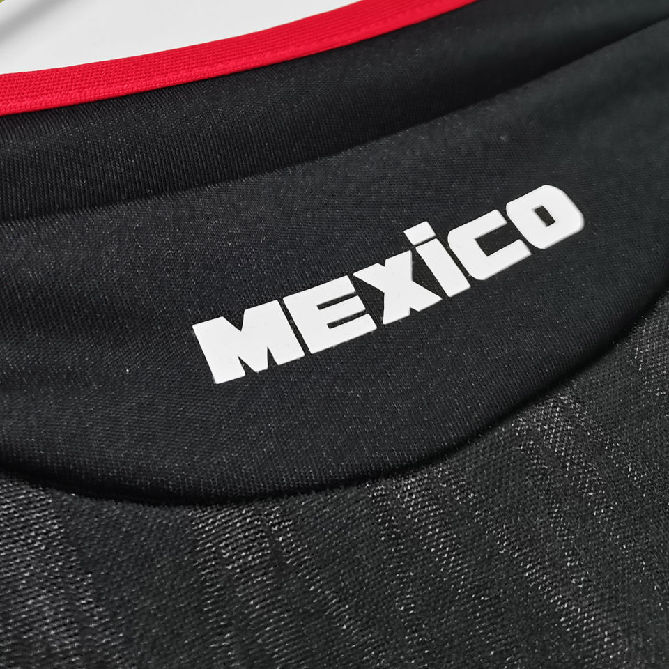 US$ 19.00 - 2010 Mexico Black Retro Soccer Jersey - m.