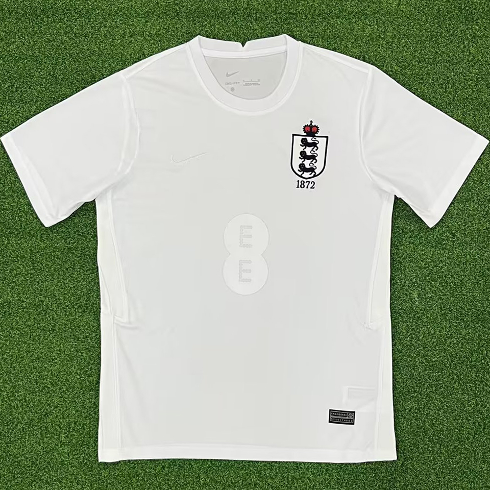 Football teams shirt and kits fan: England 150 anniversary badge & Nike  font