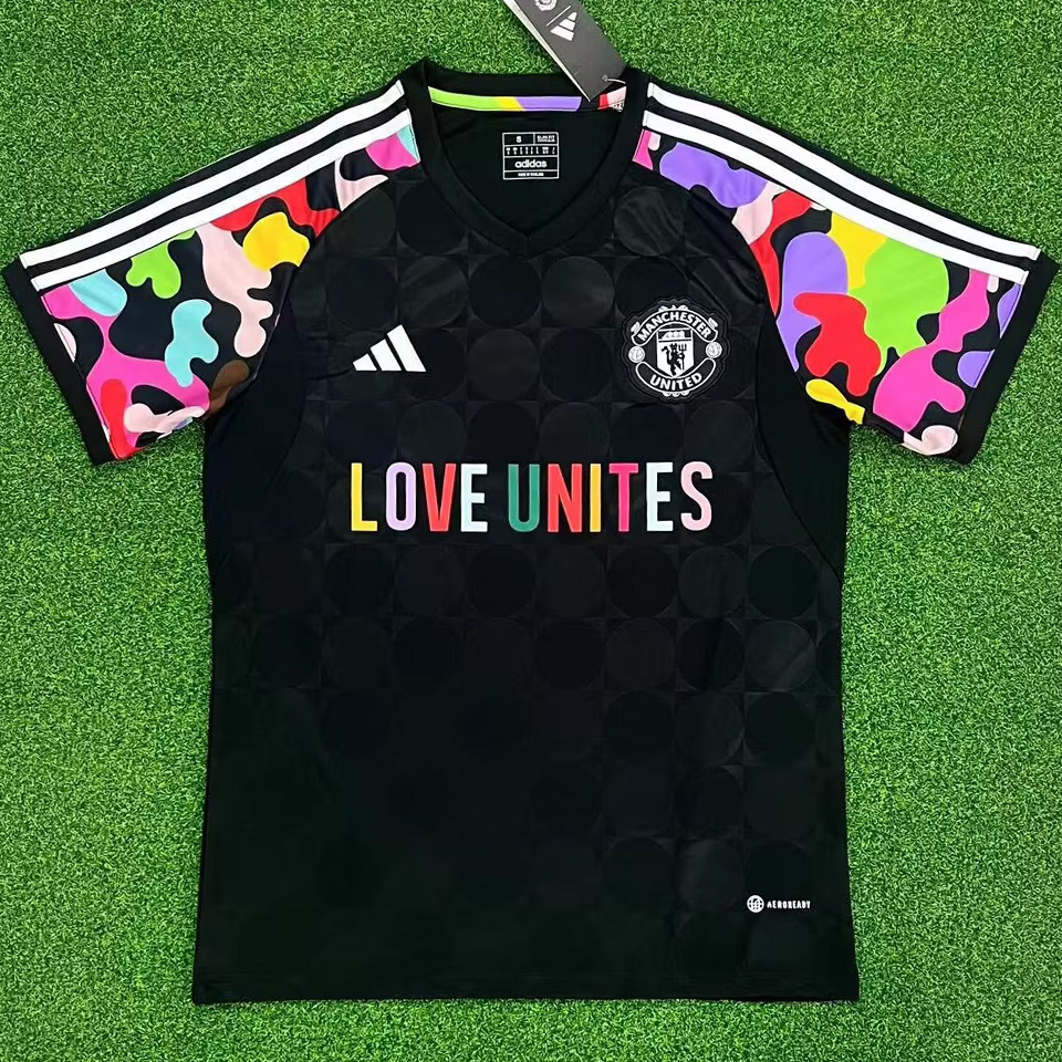 2024 M Utd x Love Unites Black Fans Jersey