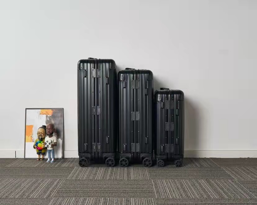 リモワ スーツケース RIMOWA 2021新作 高品質 キャリーバッグ rm211012p95