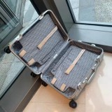 リモワ スーツケース 2021新作 高品質 Dior X Rimowa キャリーバッグ rm211012p95