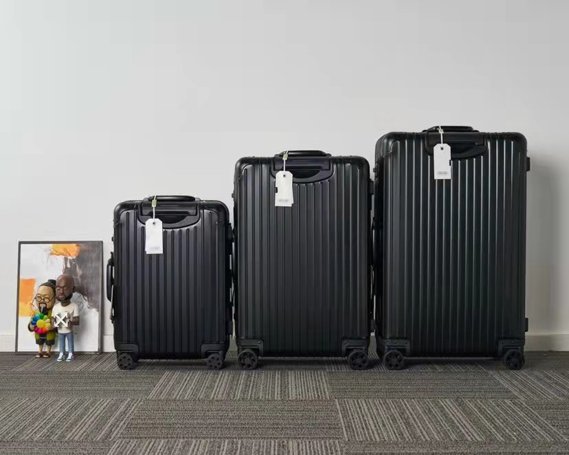 リモワ スーツケース RIMOWA 2021新作 高品質 キャリーバッグ rm211012p95