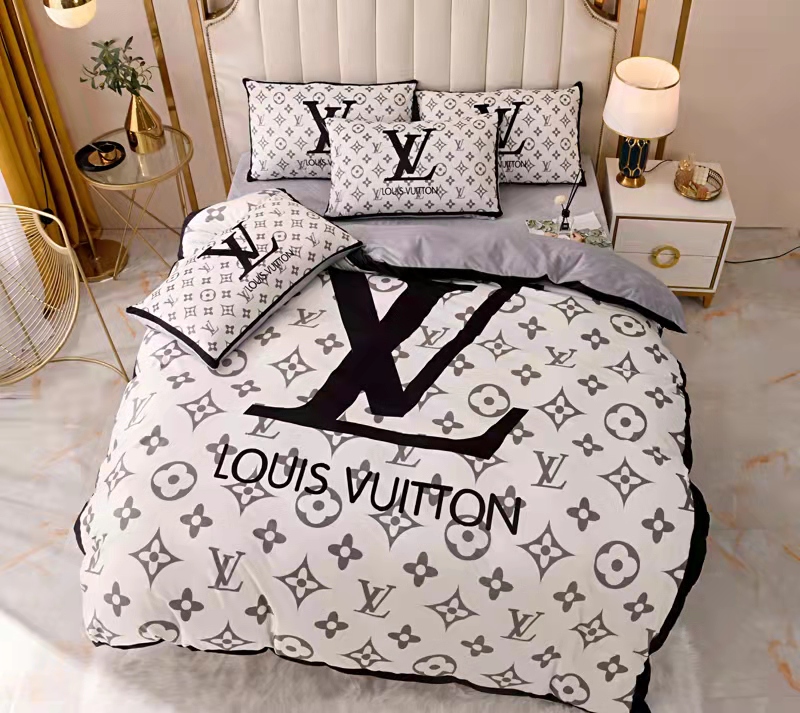 日本国内最高級ブランド販売店のブランド通販専門店 / ルイヴィトン 寝具 LOUIS VUITTON 2021秋冬新作 洋式 布団カバー ベッドシート  枕カバー 4点セット lv211029p13-3