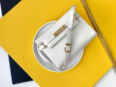 サンローランコピー バッグ 2021新作 Saint Laurent 高品質 ショルダーバッグ 579270-3