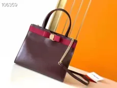 フェラガモコピーバッグ FERRAGAMO 2022新作 高品質 ハンドバッグ 211290-1