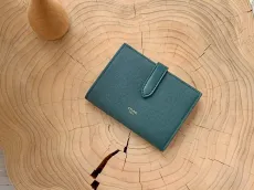 セリーヌ財布 CELINE2022の新しいストラップウォレット