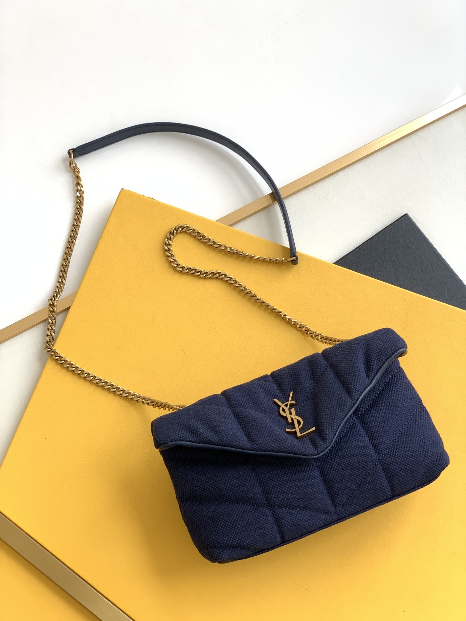 サンローランバッグ SaintLaurent2022春夏新チェーンサッチェル