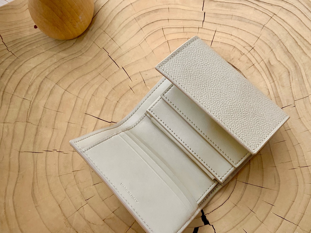 セリーヌ財布 CELINE2022の新しいストラップ三つ折り財布