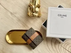 セリーヌ財布 CELINE2022の新しいTRIOMPHE三つ折り財布