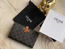 セリーヌ財布 CELINE2022の新しいハーフフォールドロングウォレット