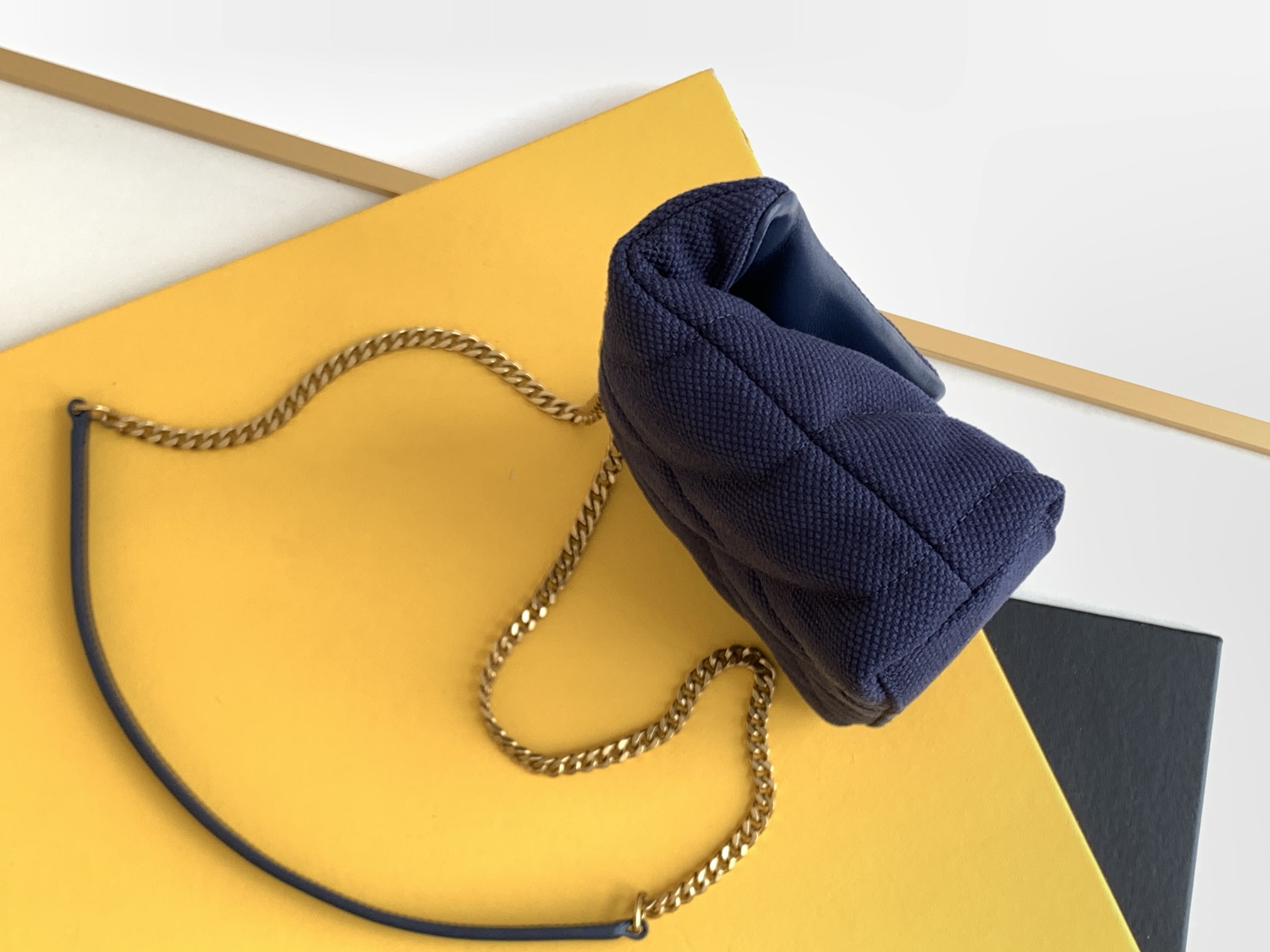 サンローランバッグ SaintLaurent2022春夏新チェーンサッチェル