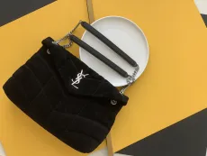 サンローランバッグ SaintLaurent2022新しいLOULOUPUFFERキルティングスペースバッグ