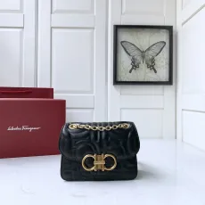 フェラガモバッグ Ferragamo2022最新のフリップバッグ