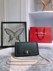フェラガモバッグ Ferragamo2022最新の多機能スモールバッグ