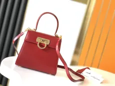 フェラガモバッグ Ferragamo2022新しいホースシューバッグ