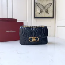 フェラガモバッグ Ferragamo2022最新のフリップバッグ