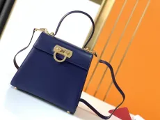 フェラガモバッグ Ferragamo2022ホースシューバッグ