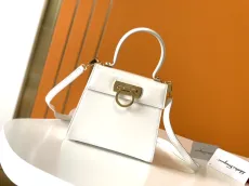 フェラガモバッグ Ferragamo2022新しいホースシューバッグ