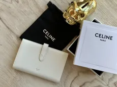 セリーヌ財布 CELINE2022の新しいストラップウォレット