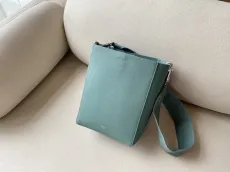 セリーヌバッグ CELINE2022新作SANGLEBUCKETバケットバッグ