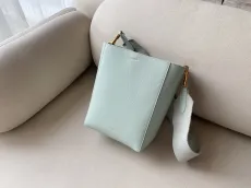 セリーヌバッグ CELINE2022新作SANGLEBUCKETバケットバッグ