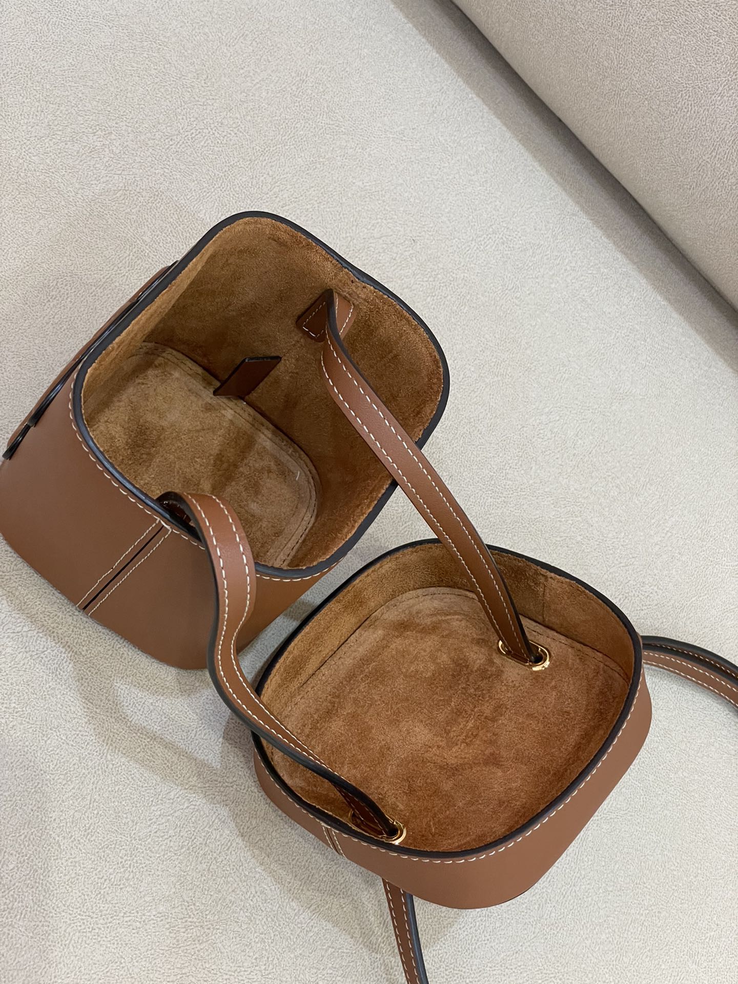 セリーヌバッグ CELINE2022新作BOXTRIOMPHEハンドバッグ