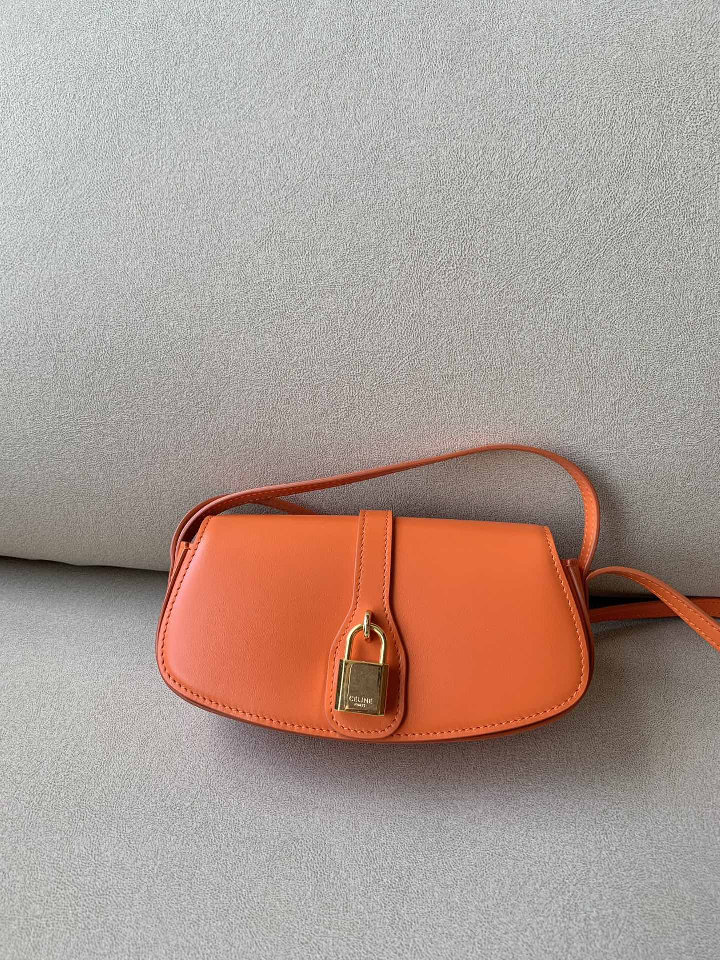 セリーヌバッグ CELINE2022新しいハンドバッグ