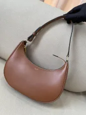 セリーヌバッグ CELINE2022の新しいAVAハンドバッグ