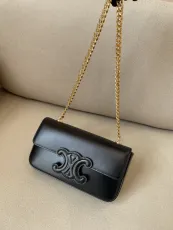 セリーヌバッグ CELINE2022新作TRIOMPHEチェーンショルダーバッグ