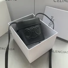 セリーヌバッグ CELINE2022新作トリオンフボックスショルダーバッグ