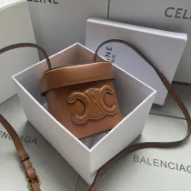 セリーヌバッグ CELINE2022新作トリオンフボックスショルダーバッグ