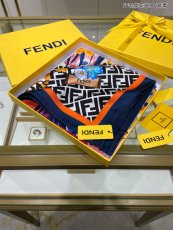 フェンディマフラー FENDI2022最新スカーフ